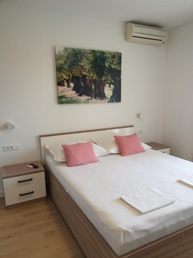 Guesthouse Dominovic Brela Dış mekan fotoğraf
