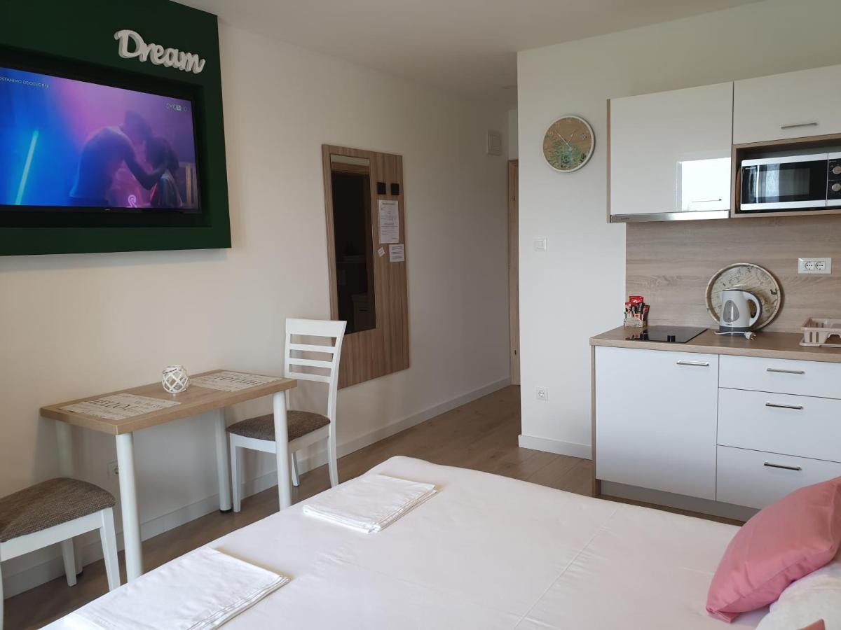 Guesthouse Dominovic Brela Dış mekan fotoğraf