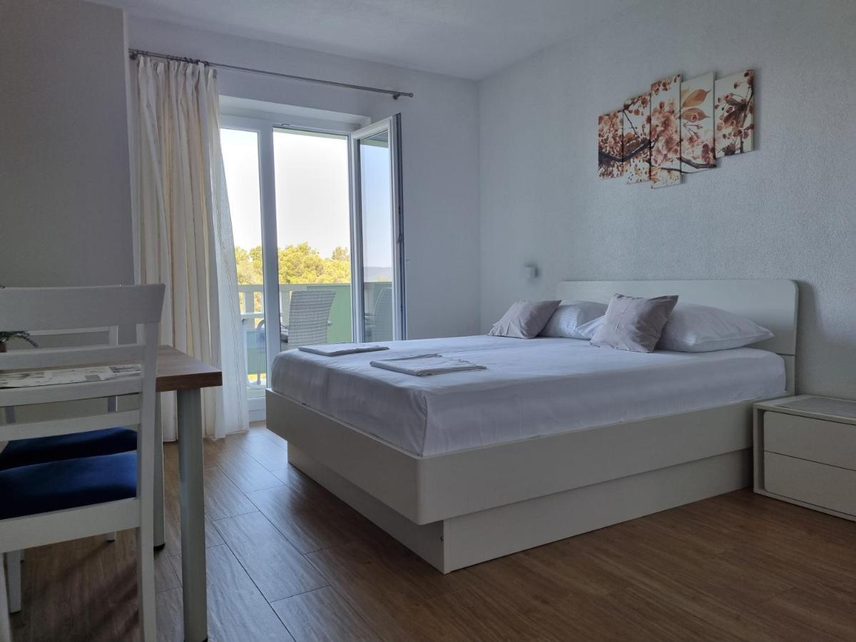 Guesthouse Dominovic Brela Dış mekan fotoğraf