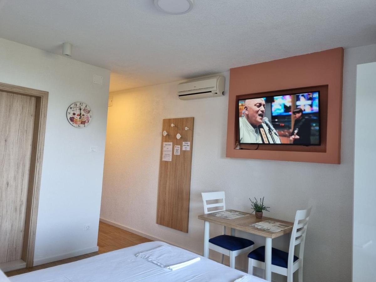 Guesthouse Dominovic Brela Dış mekan fotoğraf