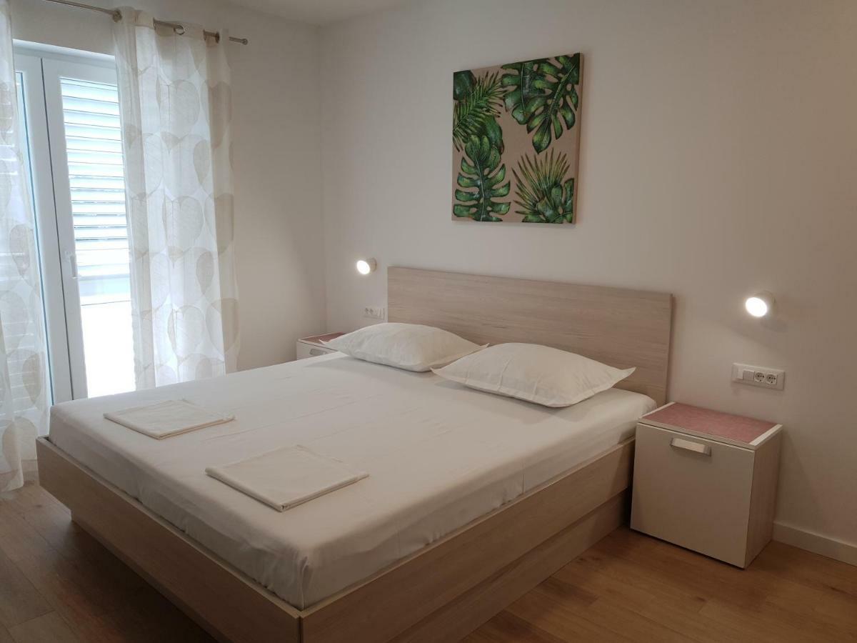 Guesthouse Dominovic Brela Dış mekan fotoğraf