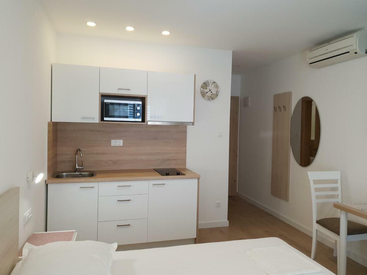 Guesthouse Dominovic Brela Dış mekan fotoğraf