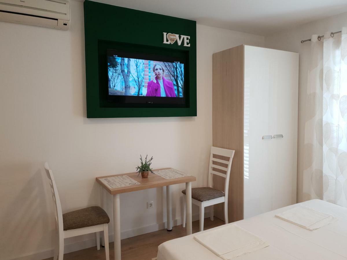 Guesthouse Dominovic Brela Dış mekan fotoğraf